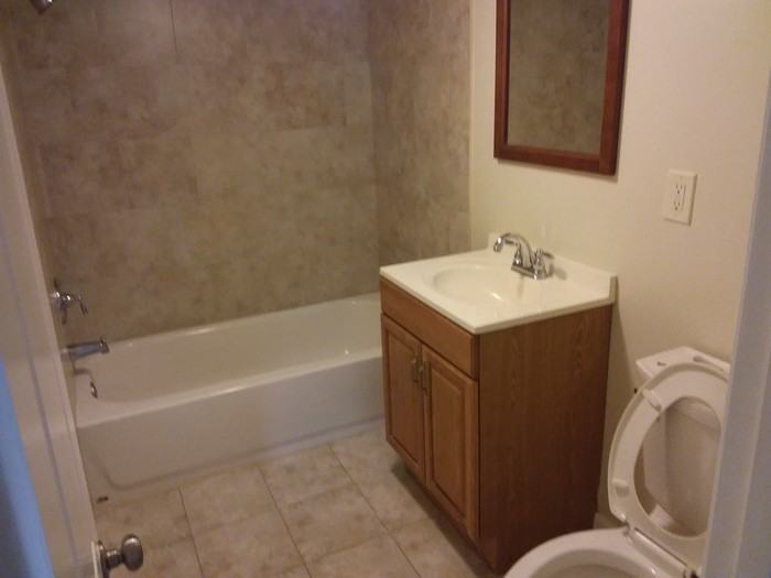 400 S Smallwood St - Photo 4 of 6