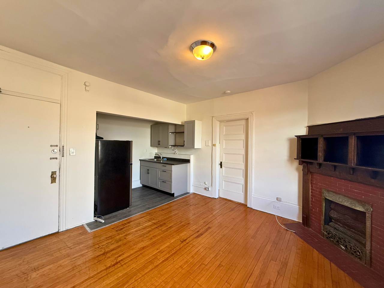 The Mackenzie Apartments - Photo 7 of 29