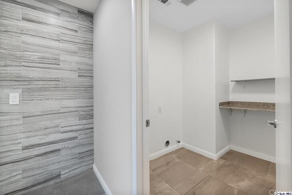 42680 Incantata Pl #0 - Photo 7 of 9