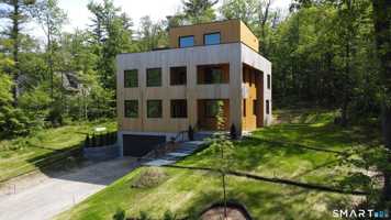 featured image of 205 E Hyerdale Dr