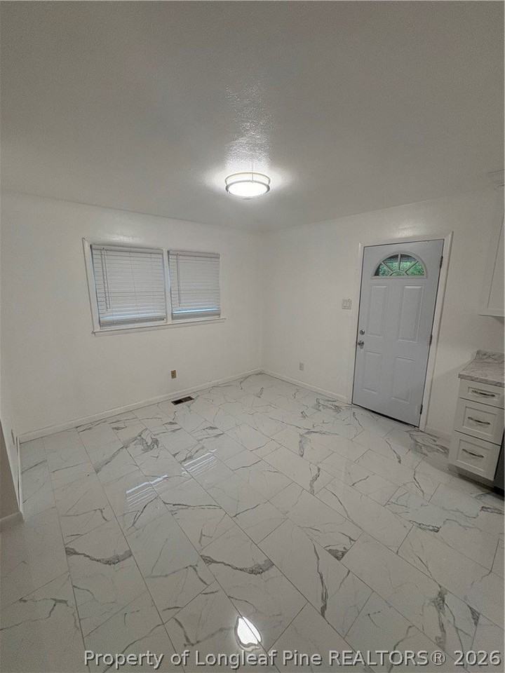 4418 Atlantic Ave - Photo 4 of 13