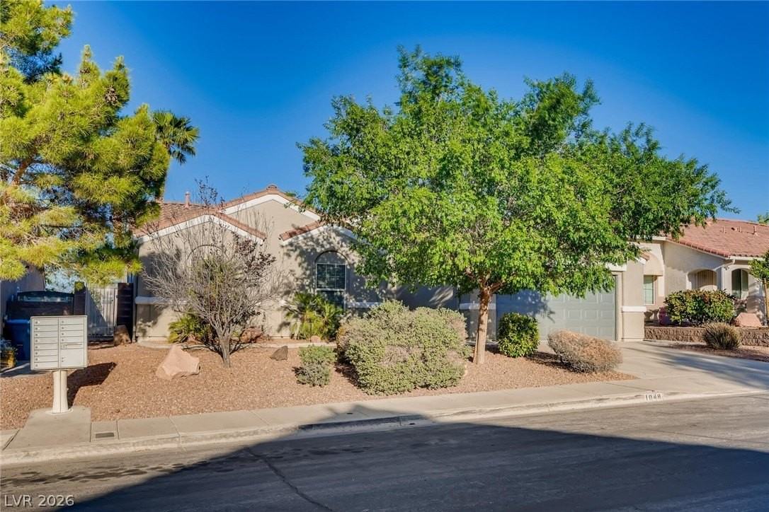 1048 Royal Skyline St - Photo 3 of 28
