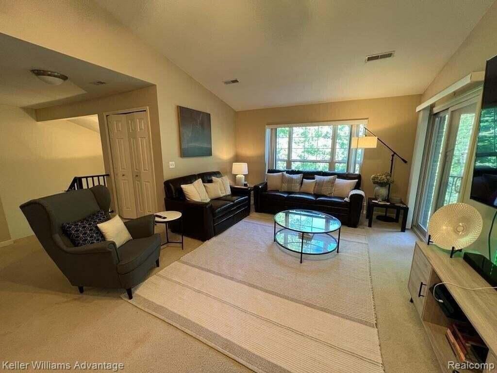 16002 Morningside - Photo 3 of 11