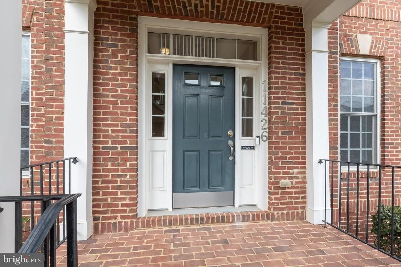 11426 Ellington St - Photo 2 of 50