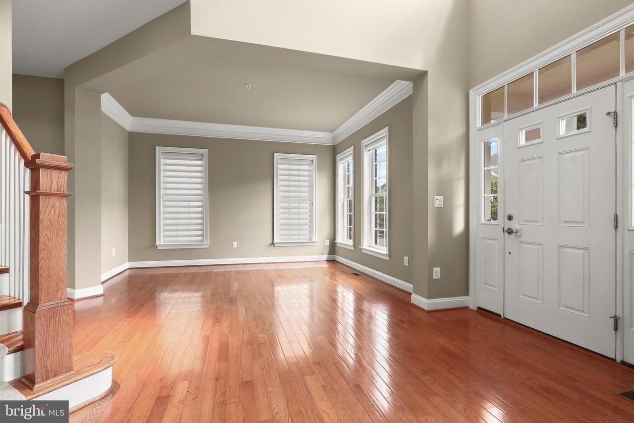 11426 Ellington St - Photo 7 of 50