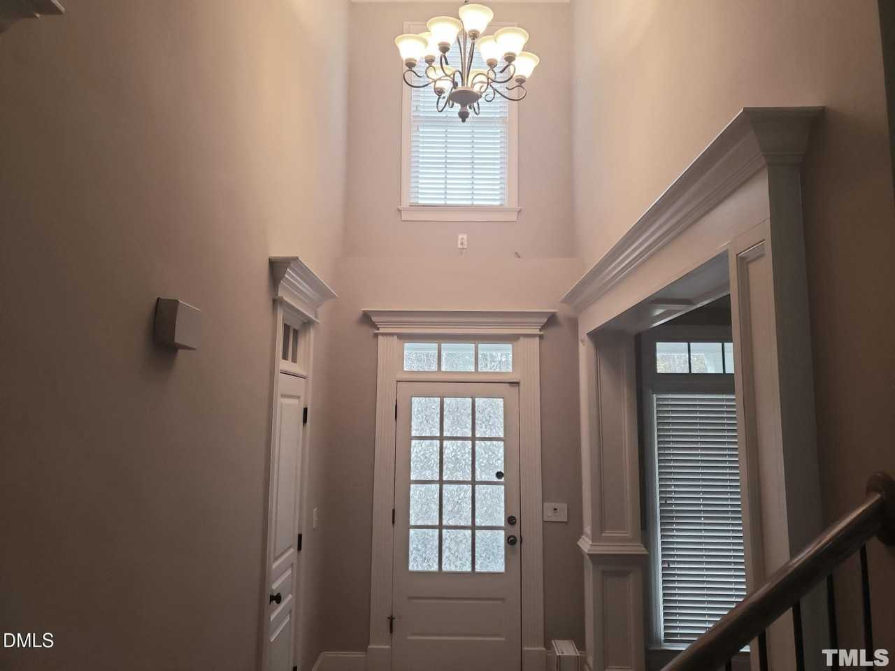381 Carolina Oaks Ave - Photo 2 of 16