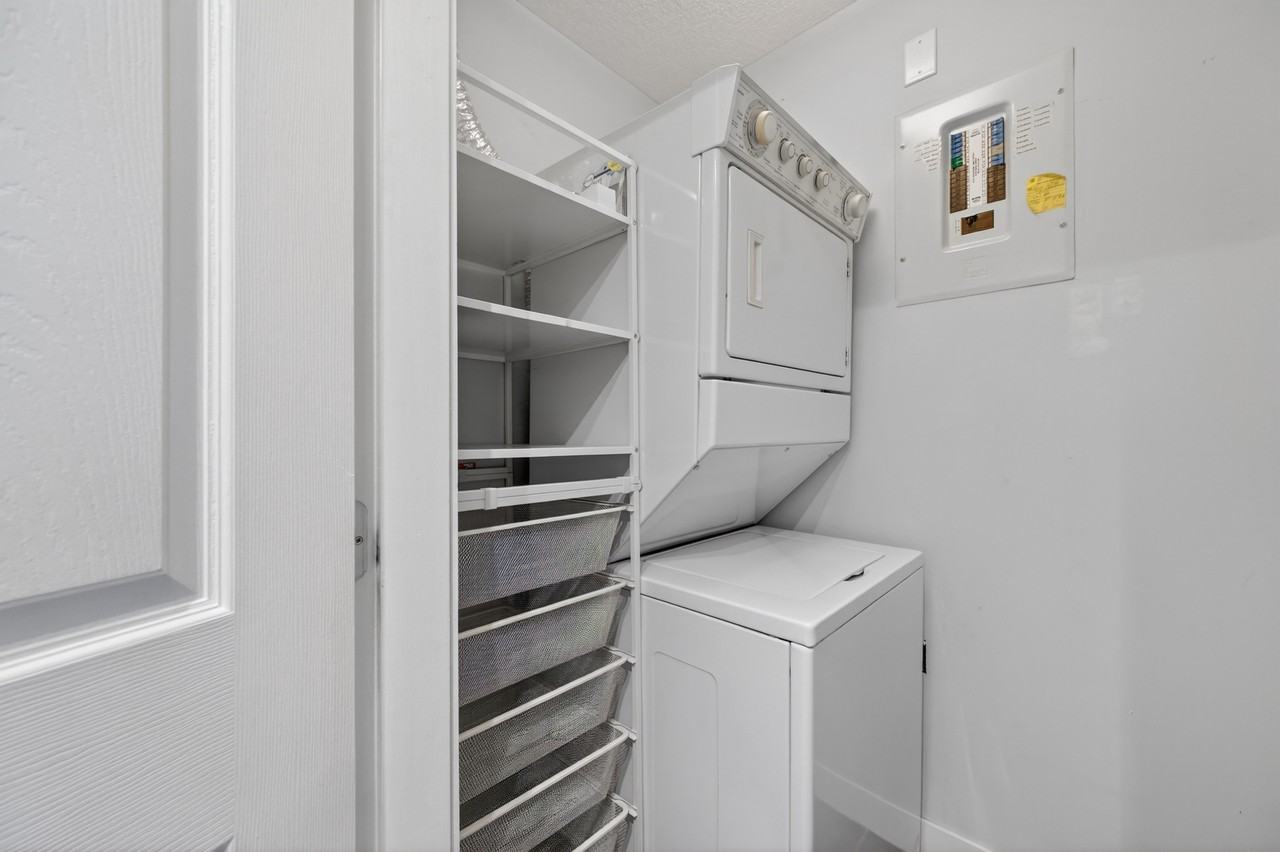 644 Meredith Road Northeast - Photo 4 of 25