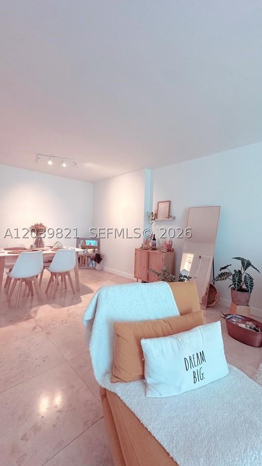 5700 Collins Ave #3N - Photo 6 of 21