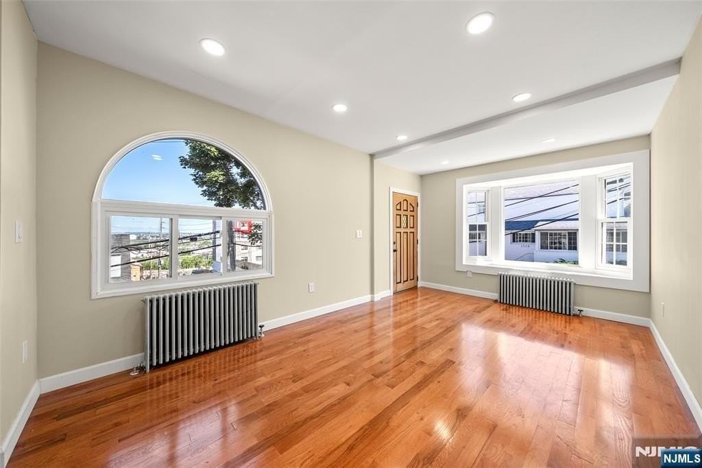 1513 67th St #2ndFL - Photo 5 of 20