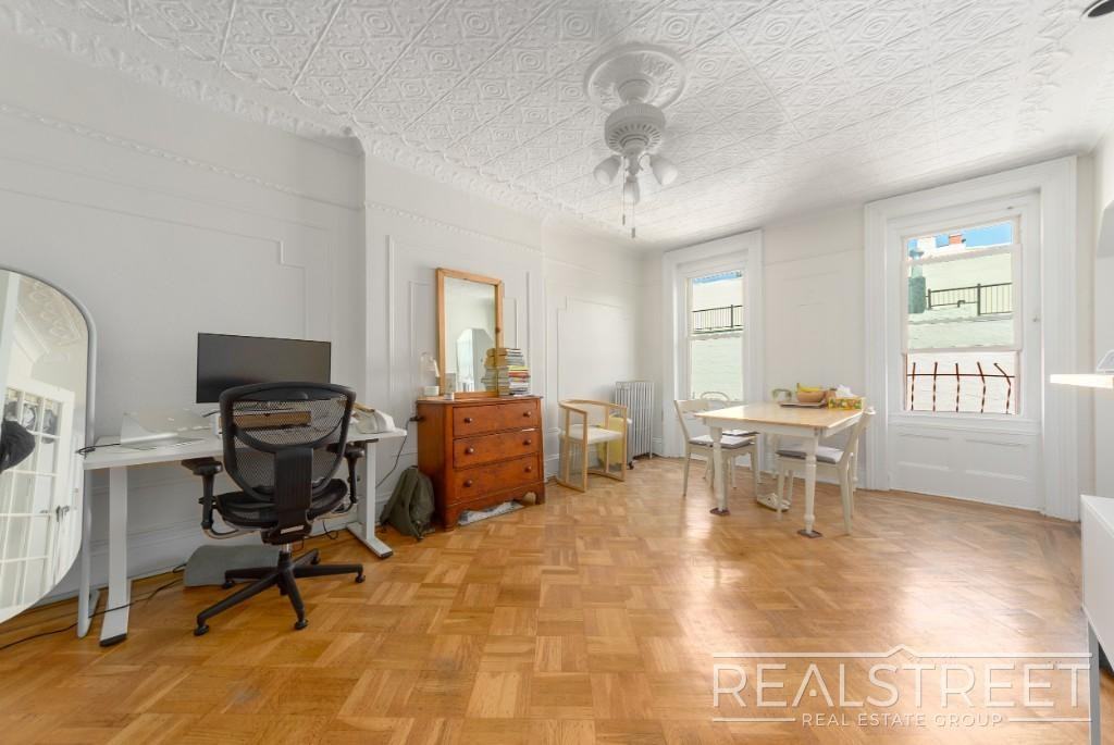 431 Clinton St #2 - Photo 2 of 8