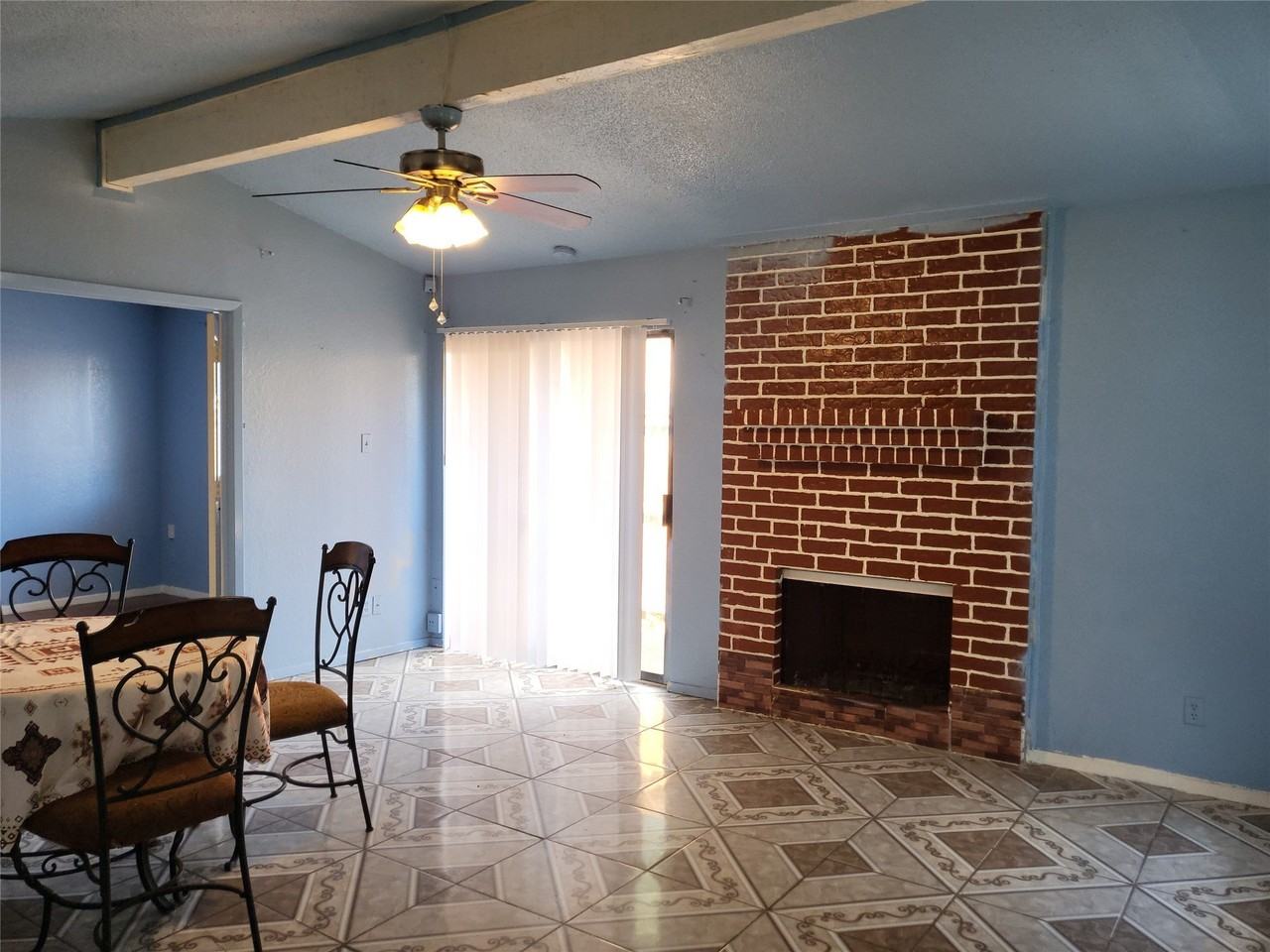 3320 Green Ridge St - Photo 2 of 24