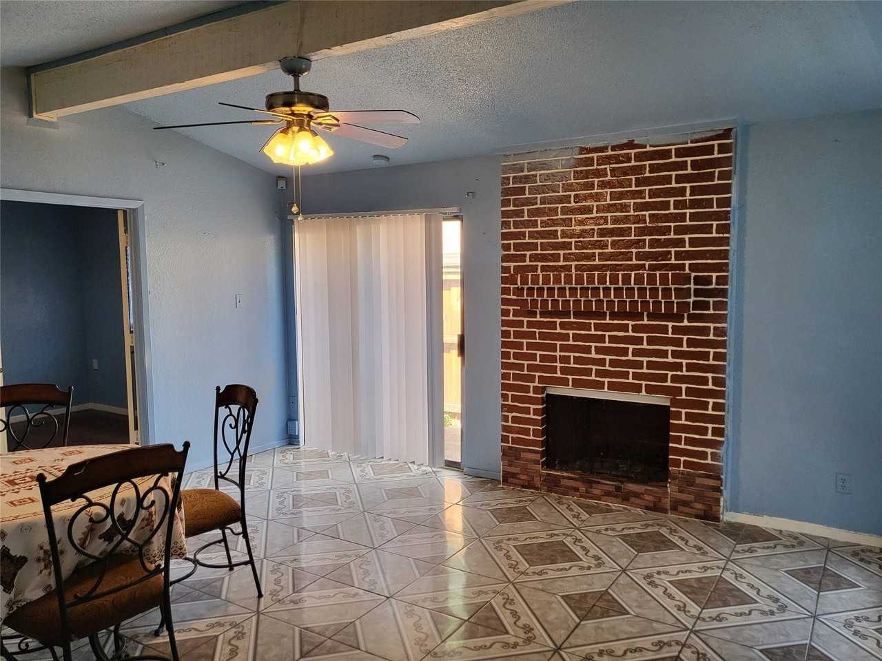 3320 Green Ridge St - Photo 5 of 24