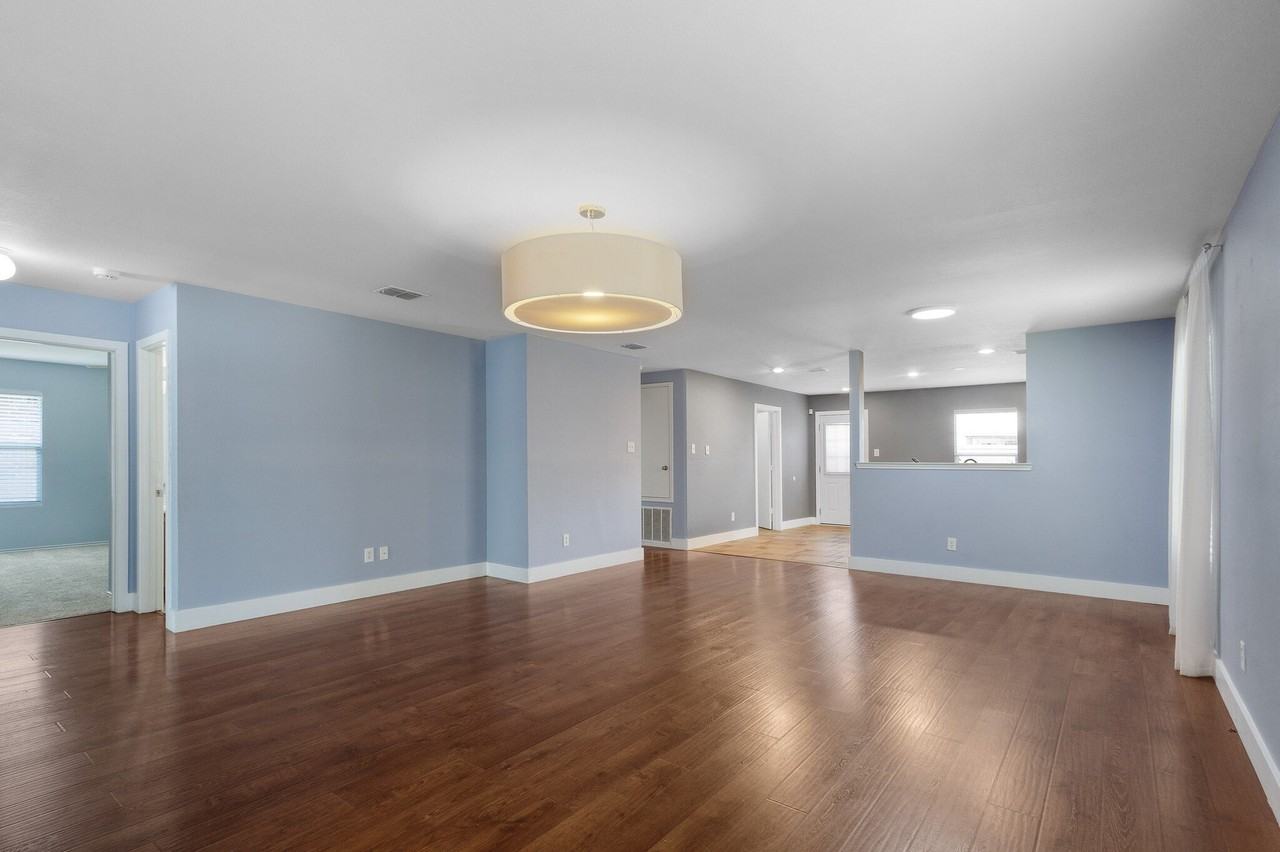 12752 Pricklybranch Dr - Photo 3 of 19