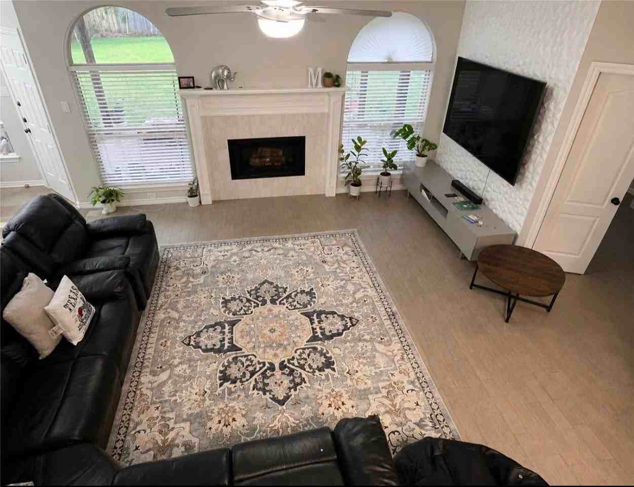 805 Sierra Ln - Photo 5 of 14