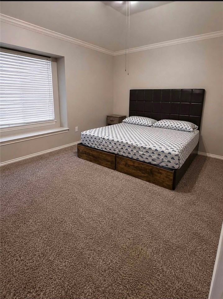 805 Sierra Ln - Photo 7 of 14