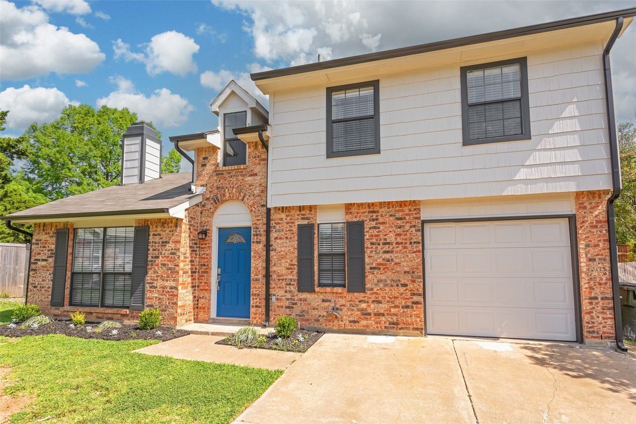 2813 Tallowood Ct - Photo 2 of 13