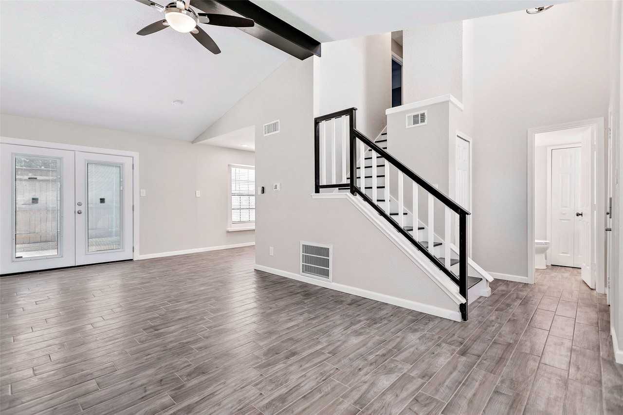 2813 Tallowood Ct - Photo 6 of 13