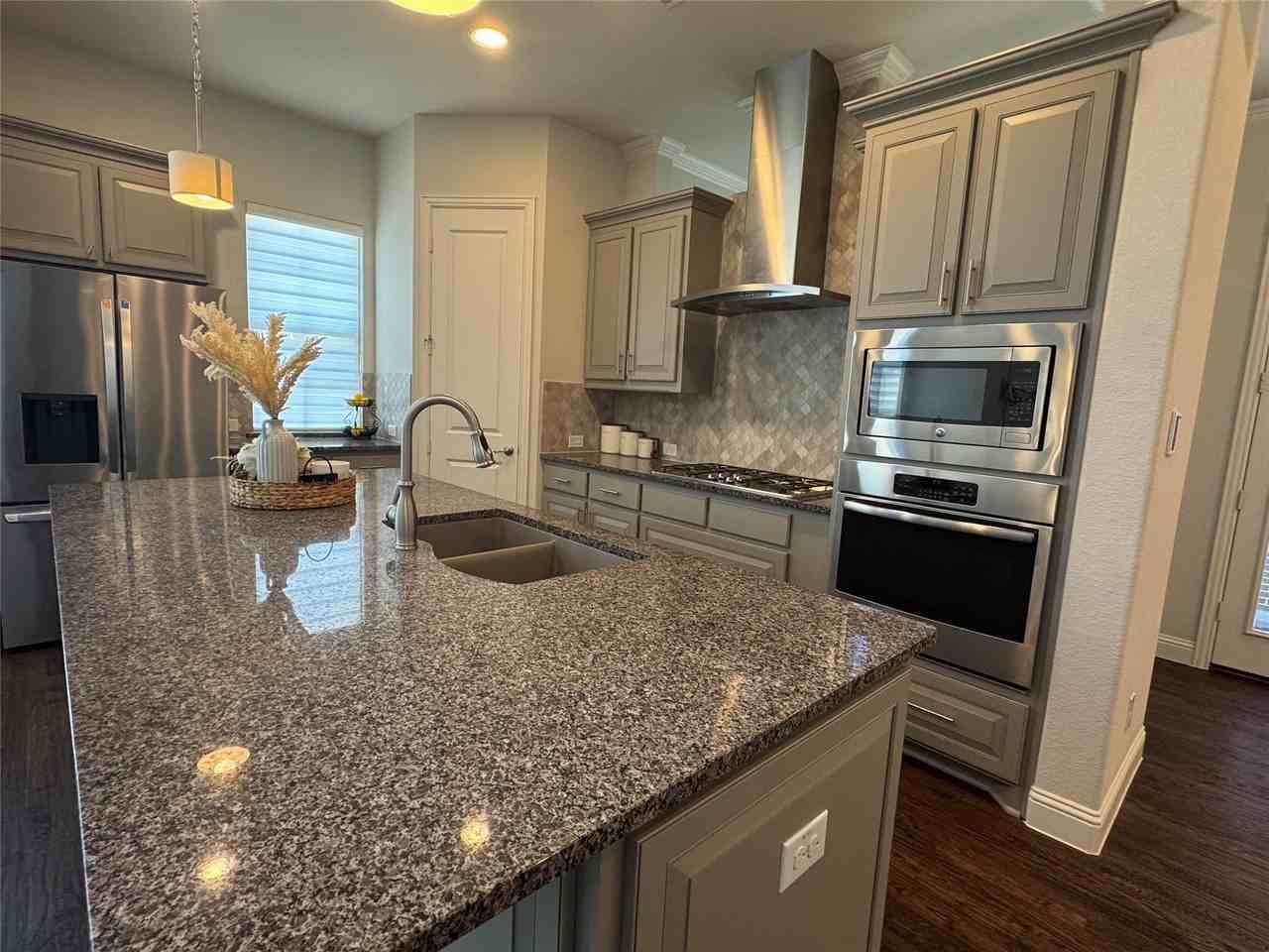 284 Palisades Blvd - Photo 7 of 26