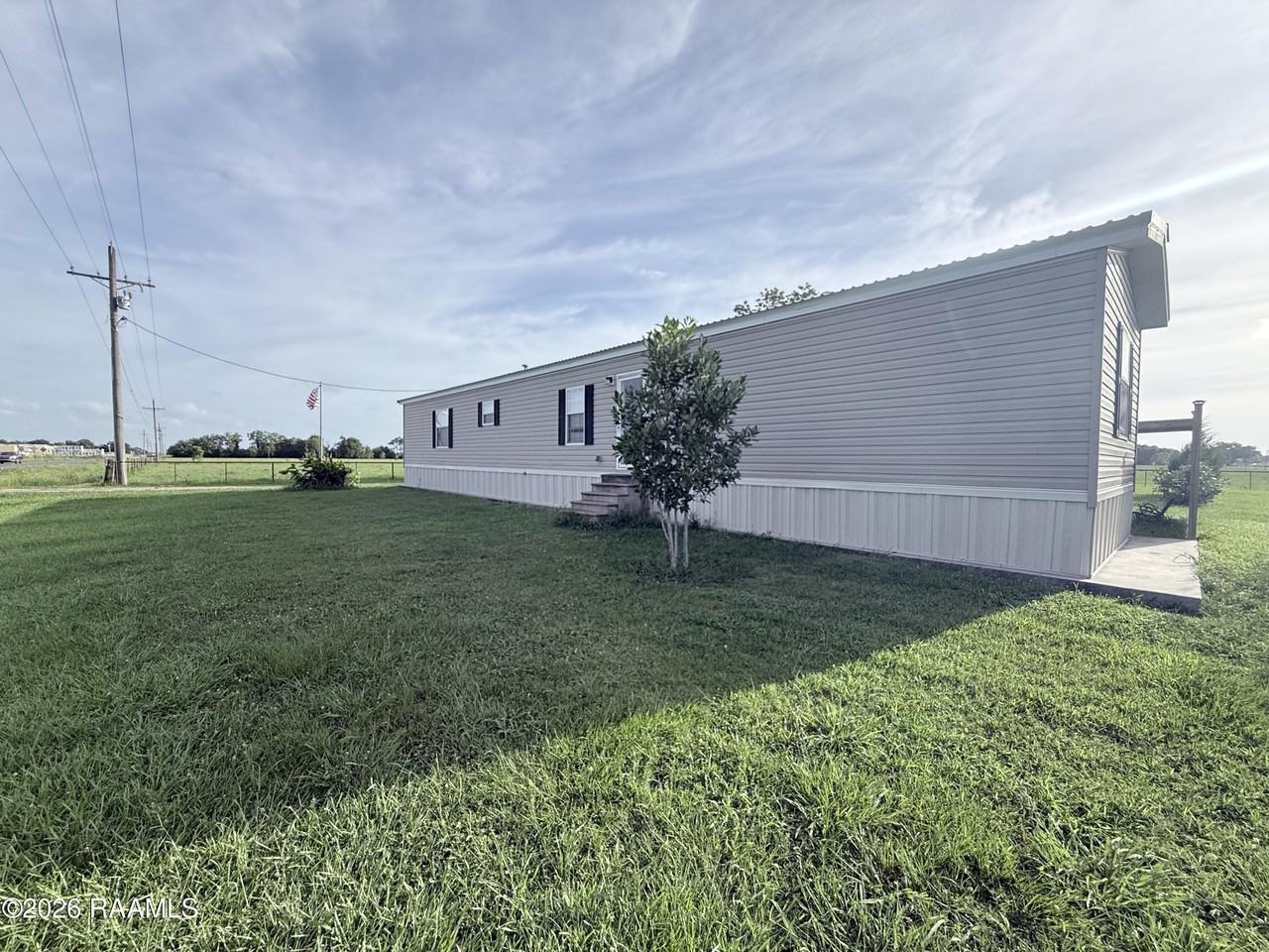 314 S Riceland Rd - Photo 2 of 21