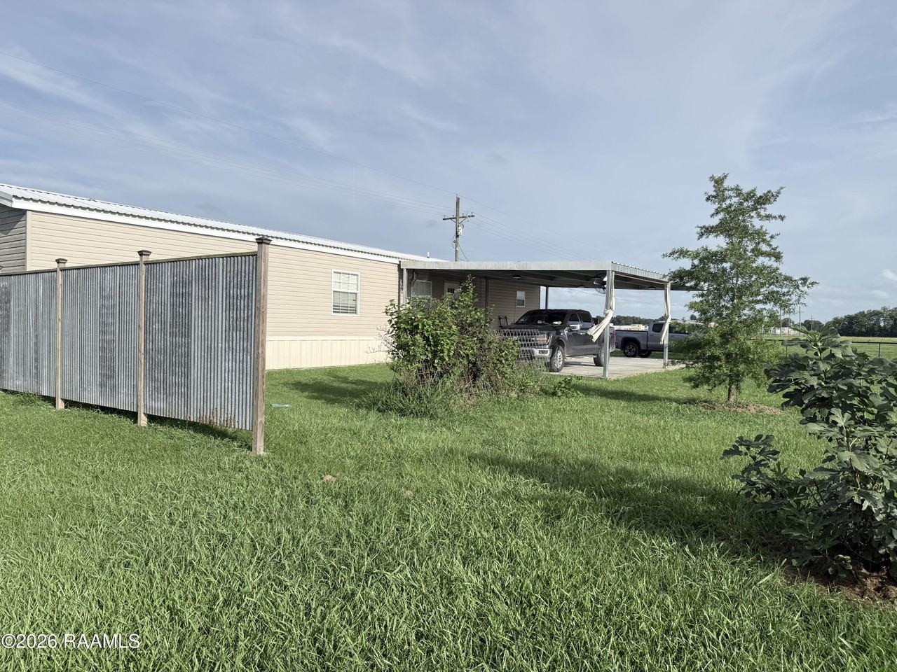 314 S Riceland Rd - Photo 3 of 21