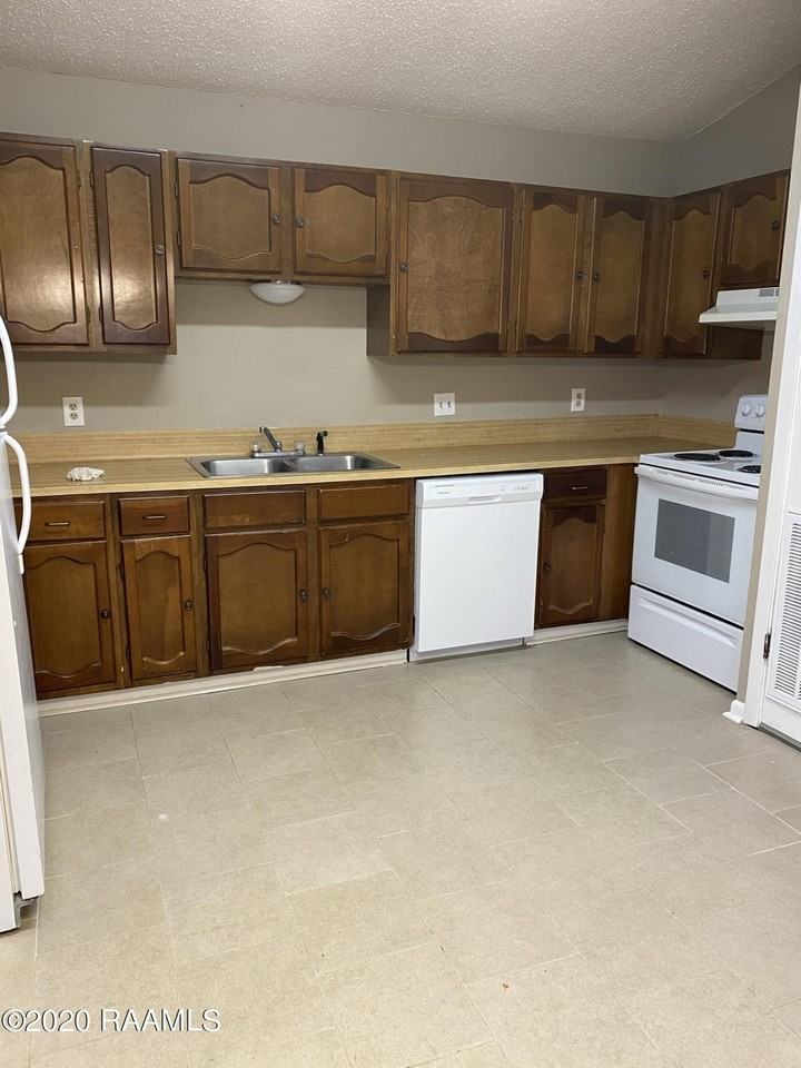 212 Briarcliff Dr - Photo 5 of 12