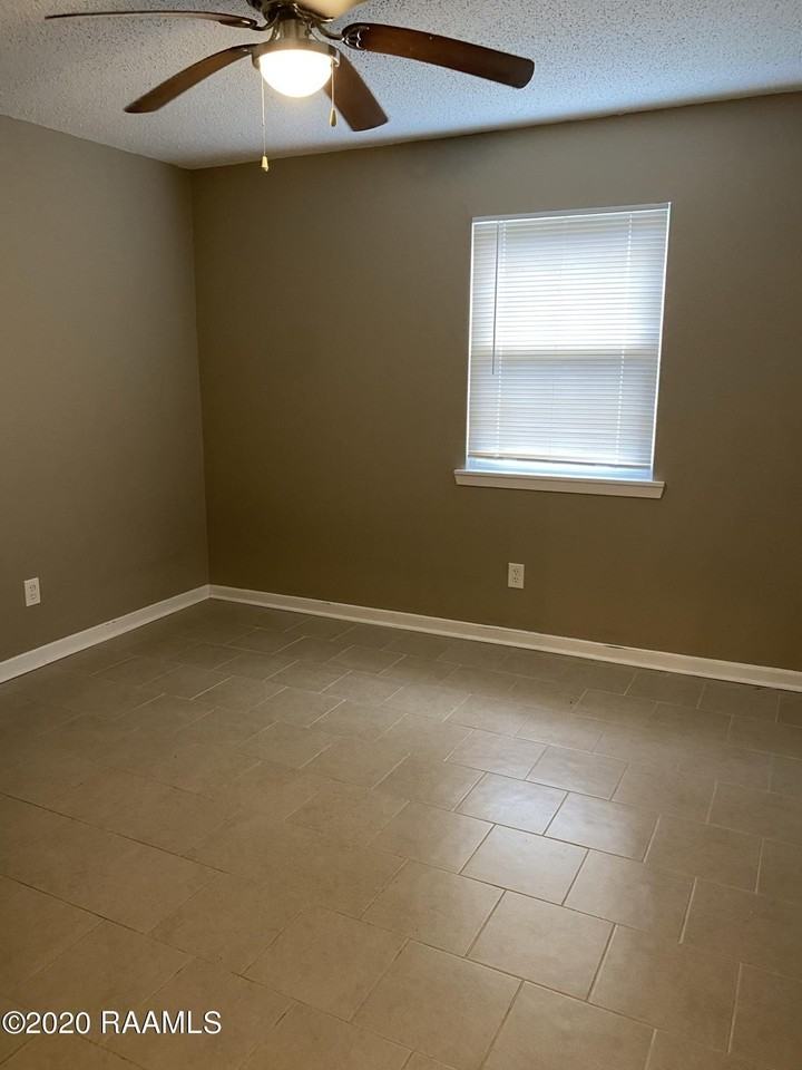 212 Briarcliff Dr - Photo 7 of 12