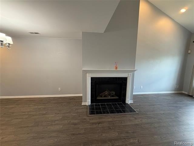 29415 Glen Oaks Blvd E - Photo 7 of 30