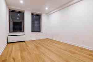 featured image of Wall St #8E