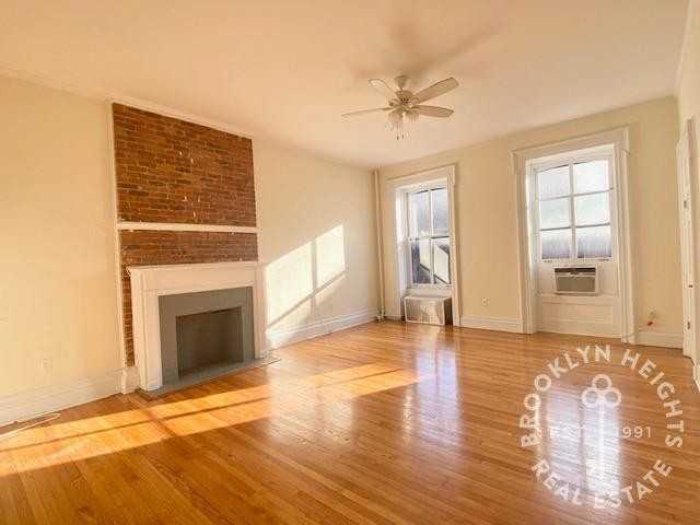 143 Montague St #3F - Photo 4 of 13