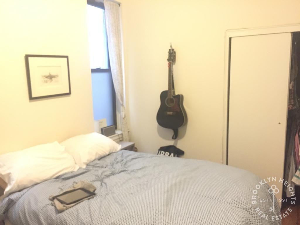 211 Clinton St #1C - Photo 7 of 14