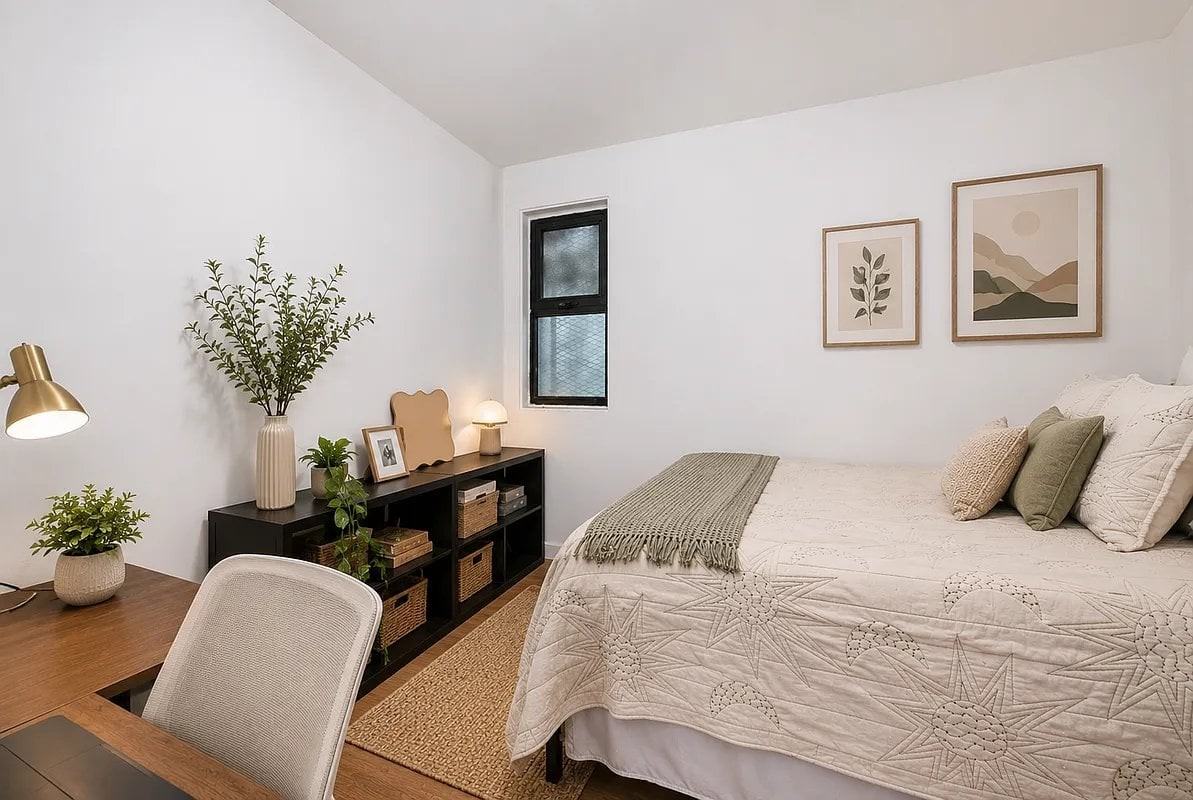 41 E 41st St #5 - Photo 3 of 7