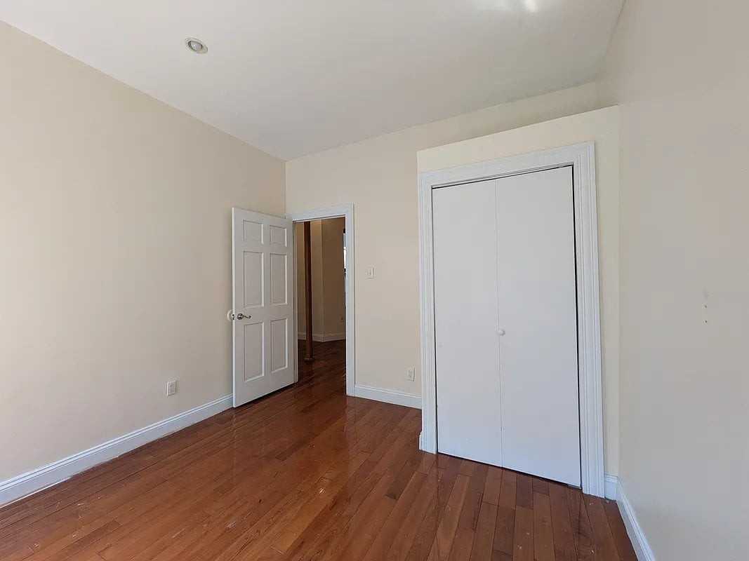 533 W 158th St #32 - Photo 5 of 9