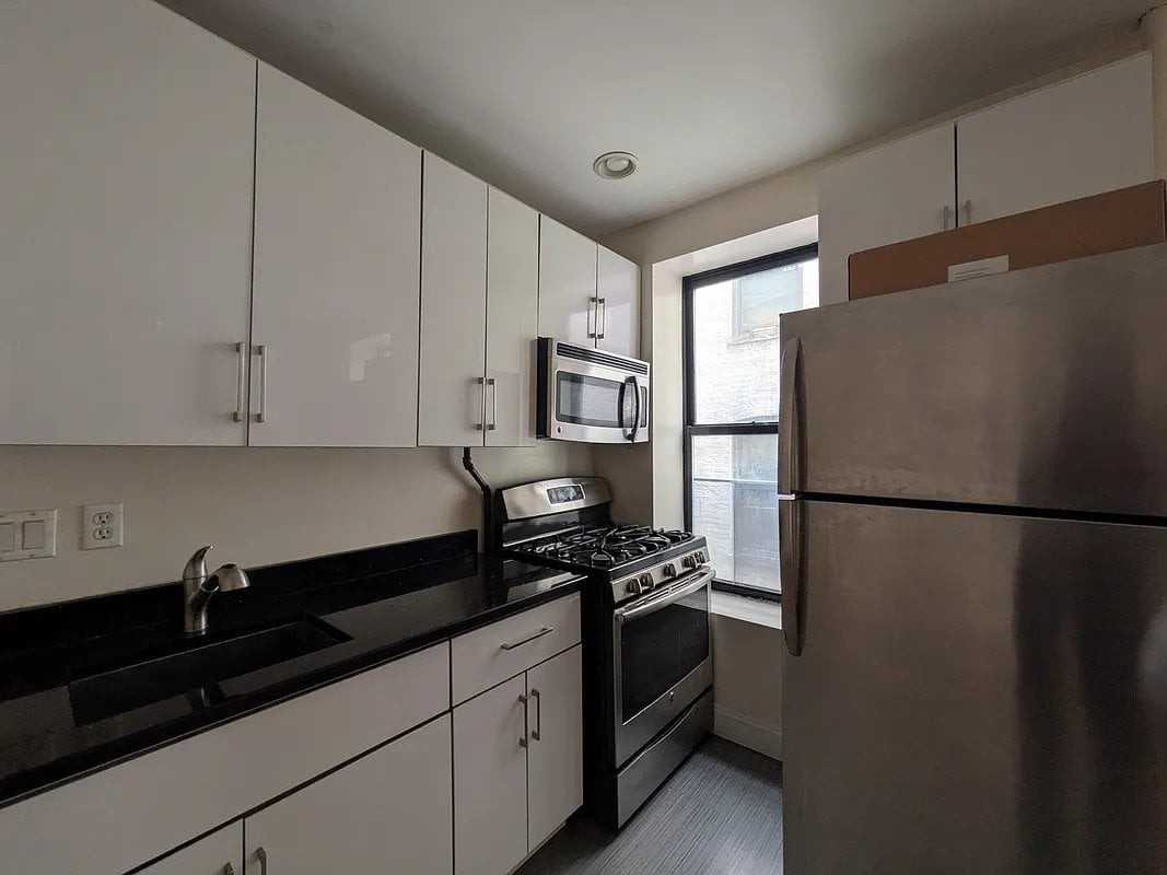 537 W 158th St #23 - Photo 4 of 10