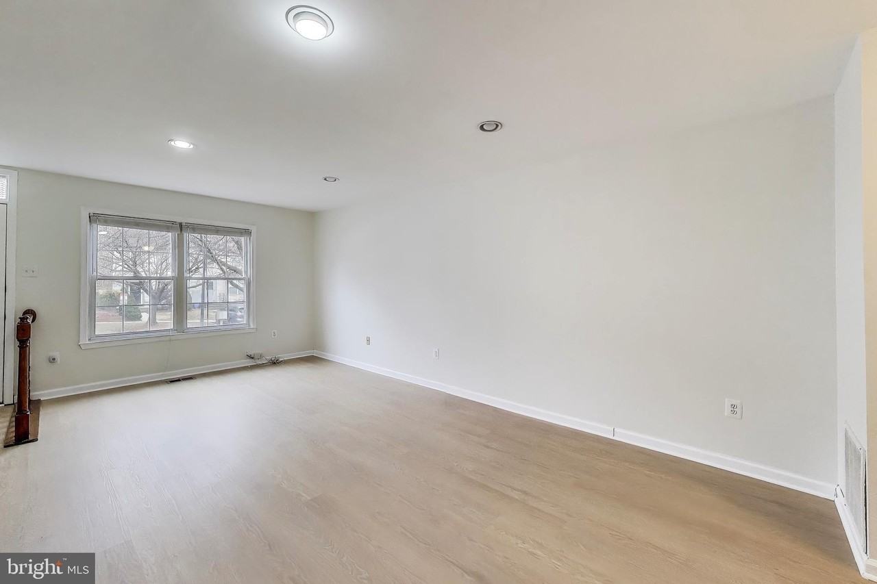 20488 Summersong Ln - Photo 5 of 35