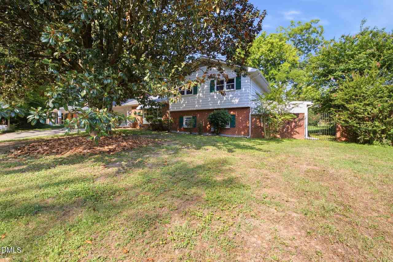 119 Waldrop St - Photo 4 of 33