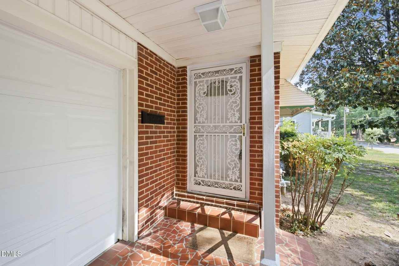 119 Waldrop St - Photo 5 of 33