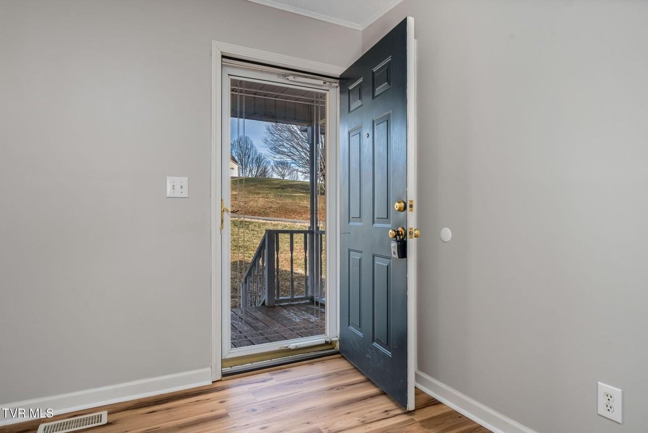 133 Paynetown Rd - Photo 6 of 50