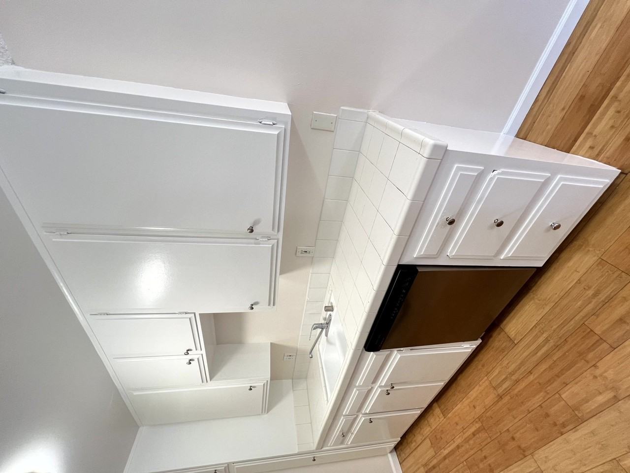 1317 S. Bundy Drive - Photo 5 of 13