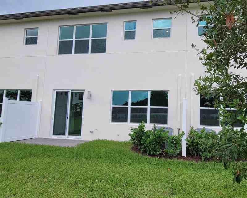 4946 Navali Drive - Photo 6 of 8