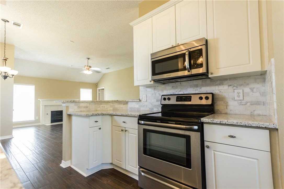 8161 Durham Dr - Photo 2 of 23