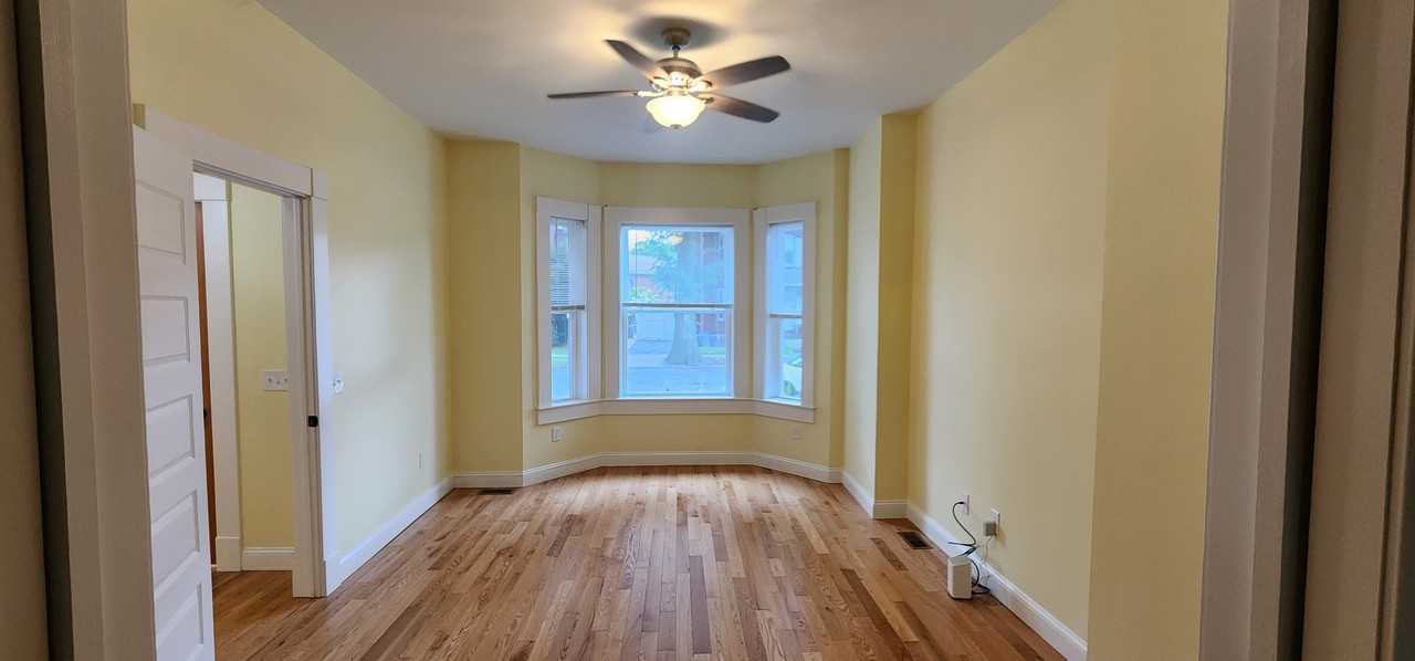 20 Linden Street - Photo 7 of 11