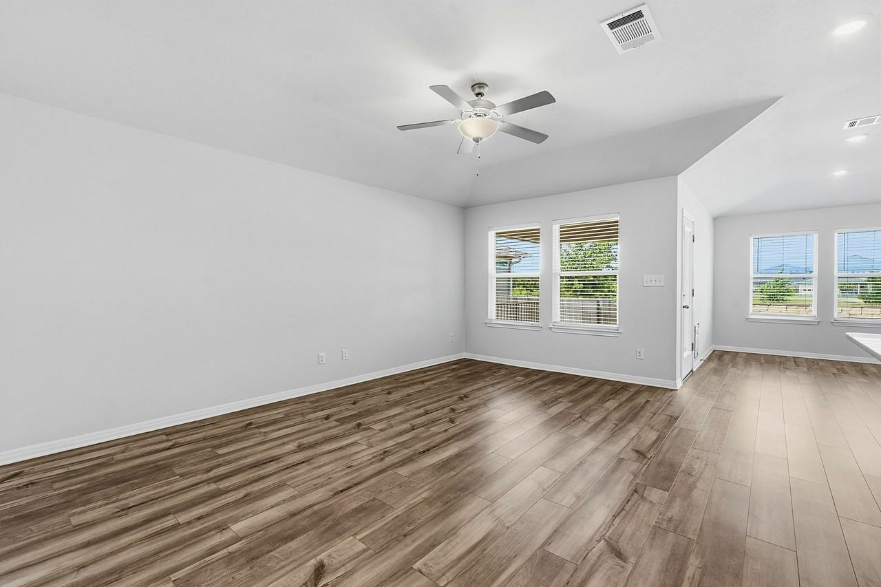 3053 Mill Run Bnd - Photo 3 of 27