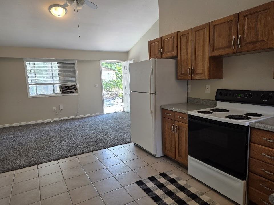 1521 W 900 S - Photo 2 of 7