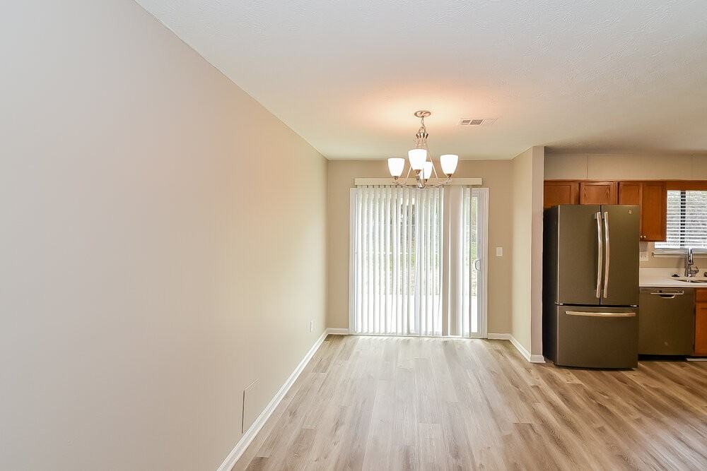 306 River Chase Dr - Photo 5 of 13