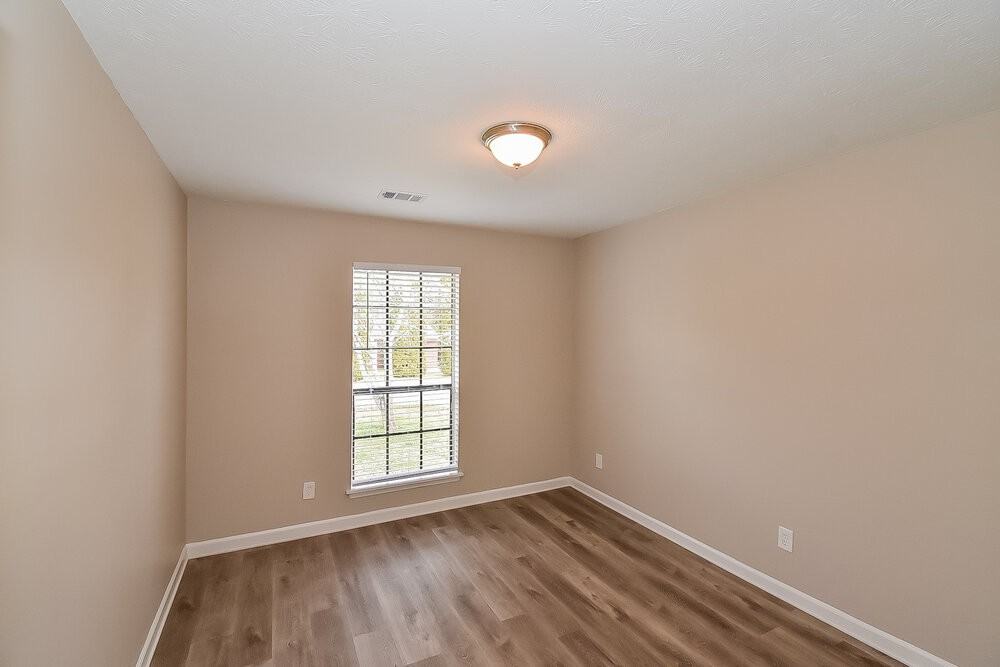 306 River Chase Dr - Photo 7 of 13