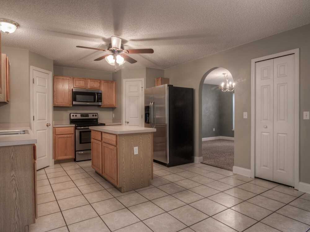 4231 Stonefield Dr - Photo 5 of 19