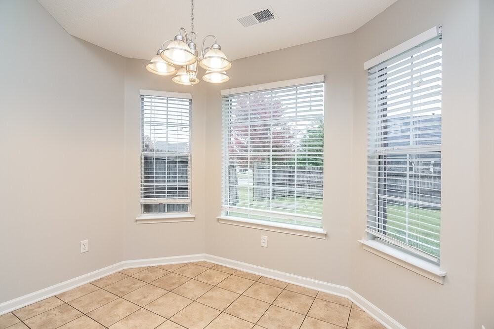 7076 Maple Grove Rd - Photo 4 of 15
