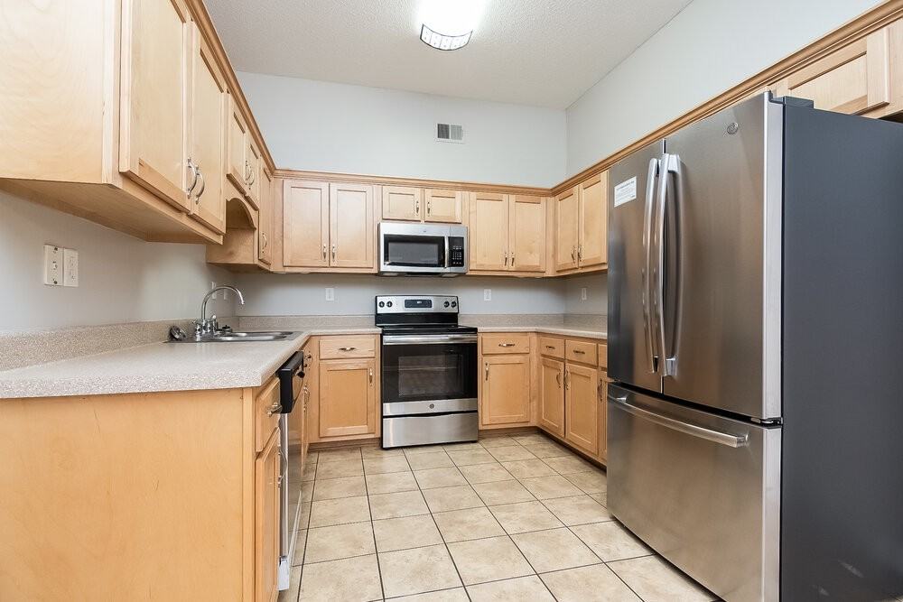 7076 Maple Grove Rd - Photo 5 of 15