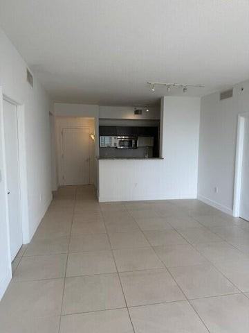 550 Okeechobee Boulevard - Photo 4 of 7