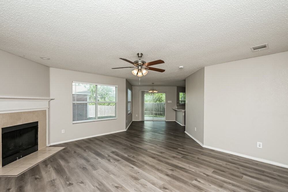 8304 Cutter Hill Ave - Photo 6 of 19